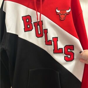 NWT NBA Chicago Bulls Red and Black Hoodie